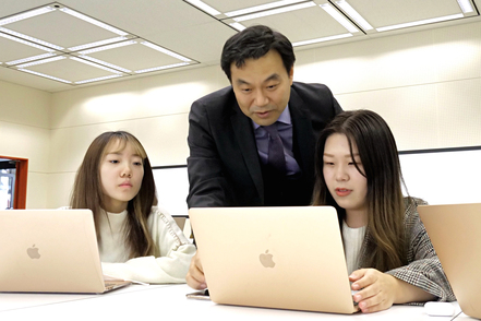 名古屋商科大学 経営学部に誕生した、データを駆使して課題を解決する人材を育成する「データサイエンス専攻」