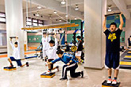仙台大学 最新設備を備えた体育館や研究施設など、体力・知力を養うための施設が充実