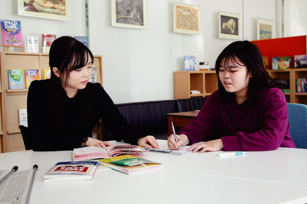 姫路大学 多言語や多文化に触れる施設があり、英・中国語会話、留学相談や資格取得までサポートも充実