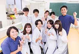 新大阪歯科技工士専門学校